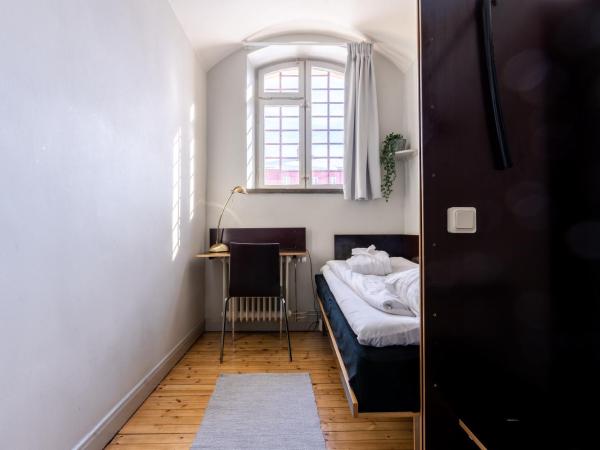 Hotell Gamla Fängelset : photo 2 de la chambre chambre simple avec salle de bains commune