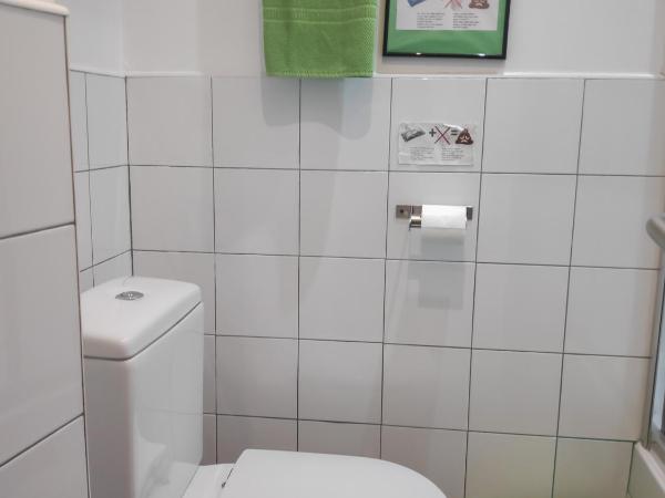 Hostal Santa Ana Colors : photo 2 de la chambre chambre simple