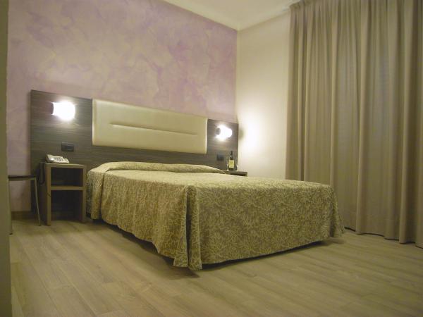 Hotel Siena : photo 3 de la chambre chambre double