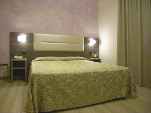 Hotel Siena : photo 1 de la chambre chambre double