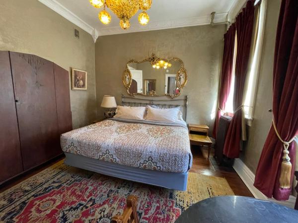 The Holiday Chalet Victorian : photo 1 de la chambre suite charles