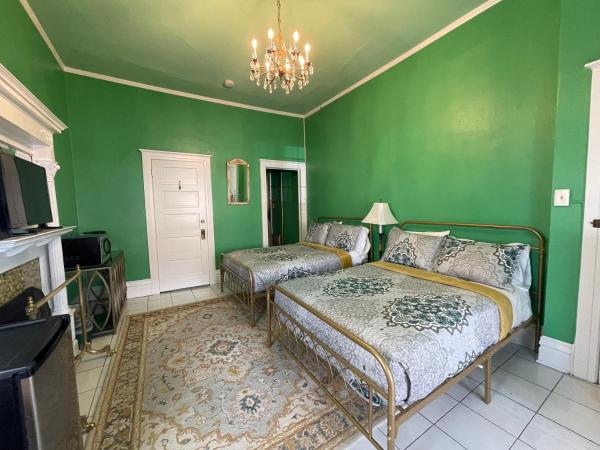 The Holiday Chalet Victorian : photo 1 de la chambre arthur's suite