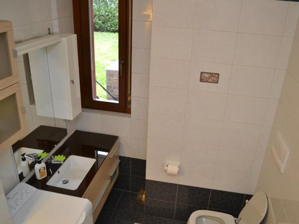 B&B Ai Prati : photo 1 de la chambre chambre quadruple avec salle de bains privative