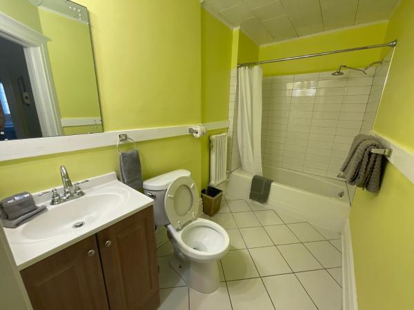 The Holiday Chalet Victorian : photo 5 de la chambre louise suite 22