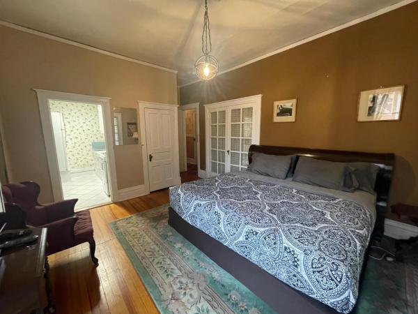 The Holiday Chalet Victorian : photo 3 de la chambre helena suite 23