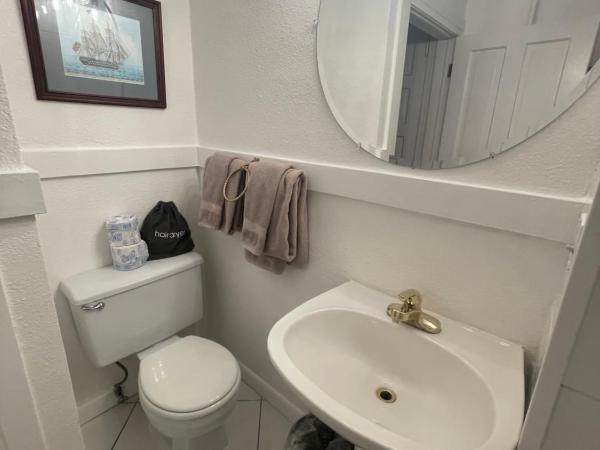 The Holiday Chalet Victorian : photo 6 de la chambre helena suite 23