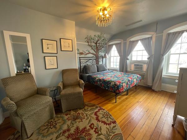 The Holiday Chalet Victorian : photo 1 de la chambre augusta room 33