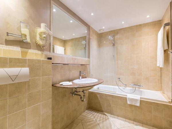 Leonardo Hotel Antwerp The Plaza : photo 3 de la chambre chambre double ou lits jumeaux