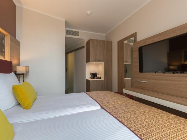 Leonardo Hotel Antwerpen : photo 3 de la chambre chambre double ou lits jumeaux confort 