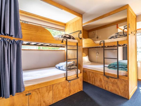 The Flaming Kiwi Backpackers : photo 2 de la chambre lit simple dans dortoir à 6 lits