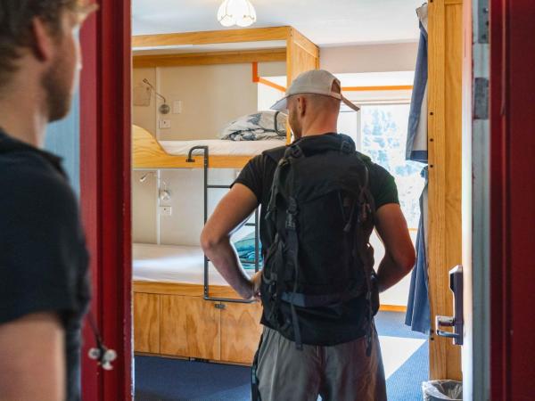 The Flaming Kiwi Backpackers : photo 4 de la chambre lit simple dans dortoir à 6 lits