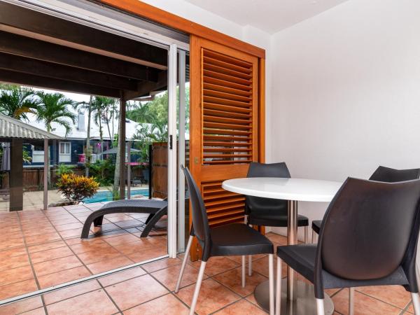 Paradise On The Beach Resort : photo 5 de la chambre pool view studio plus
