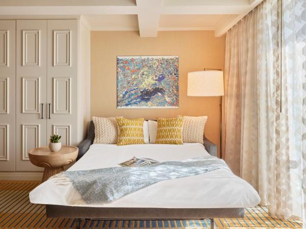 Viceroy Santa Monica : photo 7 de la chambre suite lit king-size junior - vue partielle sur océan