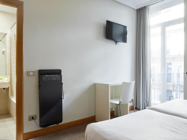 Pensión Alemana : photo 9 de la chambre chambre double ou lits jumeaux