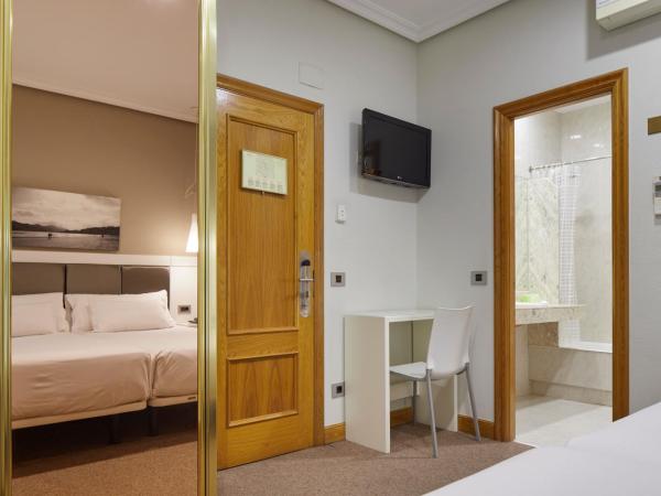 Pensión Alemana : photo 5 de la chambre chambre double ou lits jumeaux - donnant sur l'intérieur