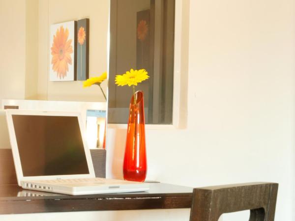 The Inn Saladaeng : photo 1 de la chambre chambre deluxe double ou lits jumeaux