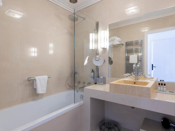 Hôtel Les Mouettes - Teritoria : photo 3 de la chambre chambre double ou lits jumeaux deluxe supérieure