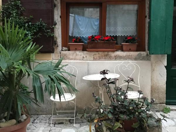 Guesthouse Casa Vittoria : photo 1 de la chambre chambre deluxe