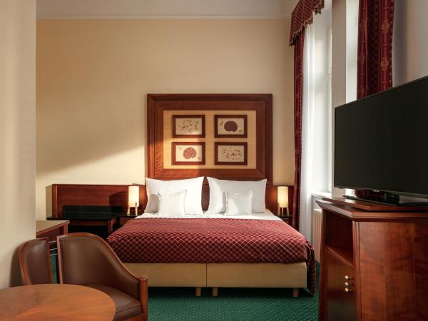 Spa Hotel Villa Smetana : photo 1 de la chambre comfort triple room with wellness access