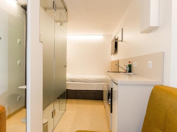 Smart Nano Living - Wien Hauptbahnhof : photo 3 de la chambre smart nano double room