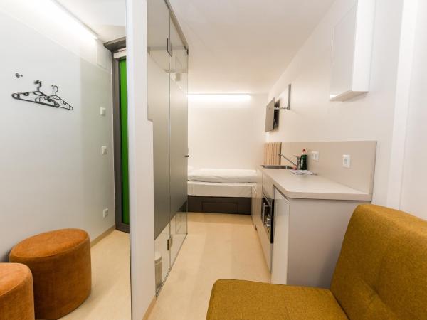 Smart Nano Living - Wien Hauptbahnhof : photo 6 de la chambre smart nano double room