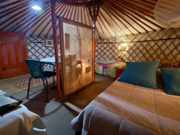 La Yourte du Jardin Caché : photo 10 de la chambre tente