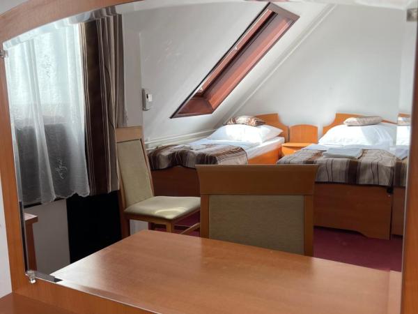 Hotel Minaret&Étterem : photo 2 de la chambre chambre lits jumeaux Économique