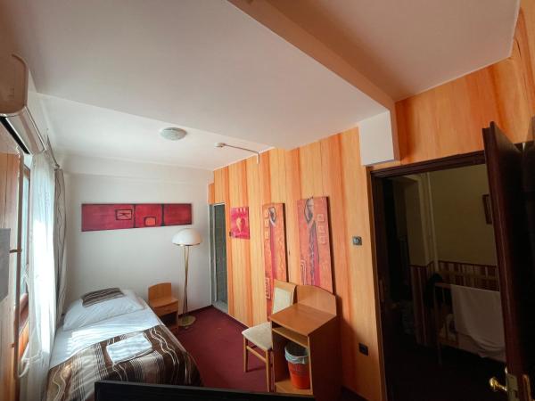 Hotel Minaret&Étterem : photo 2 de la chambre petite chambre simple