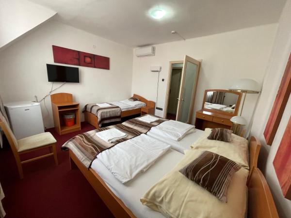 Hotel Minaret&Étterem : photo 4 de la chambre chambre triple