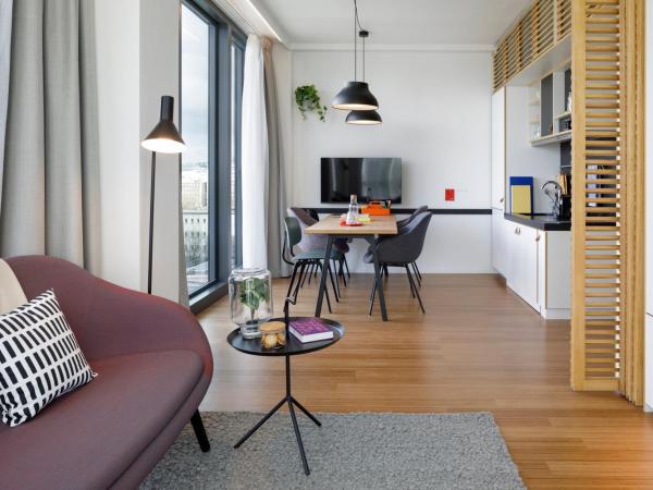 Zoku Paris : photo 1 de la chambre chambre cinéma