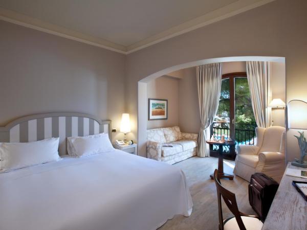 Grand Hotel Baia Verde : photo 1 de la chambre chambre triple