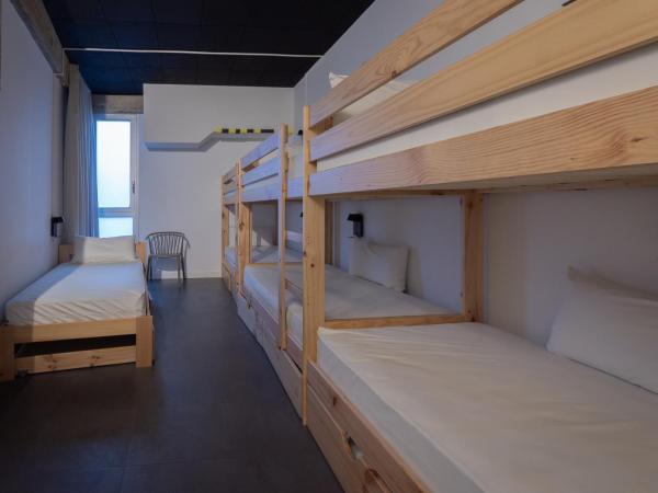 Ekoos Hostel, Bilbao Eko Hostel : photo 6 de la chambre lit simple dans dortoir mixte