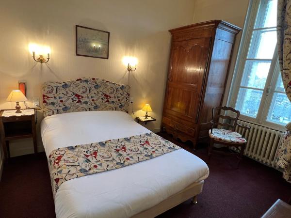 Hotel Montsegur : photo 7 de la chambre chambre quadruple (2 chambres)