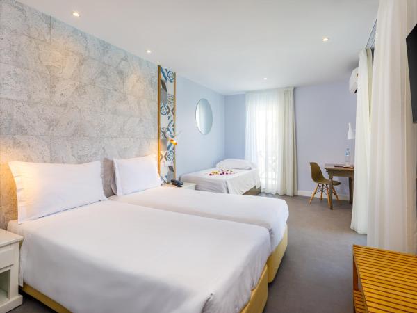 AP Adriana Beach Resort : photo 1 de la chambre grande chambre standard (2 adultes + 2 enfants jusqu'à 11 ans)
