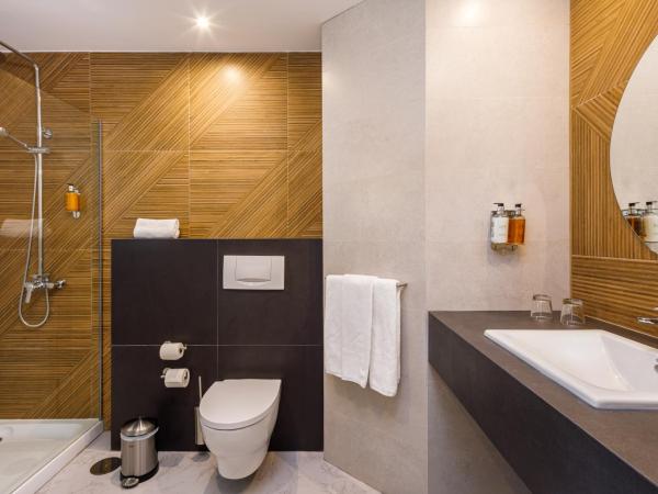 AP Adriana Beach Resort : photo 4 de la chambre chambre lits jumeaux
