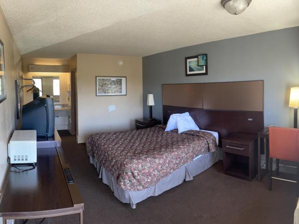 Hilltop Inn Pittsburgh : photo 1 de la chambre chambre lit king-size - fumeurs