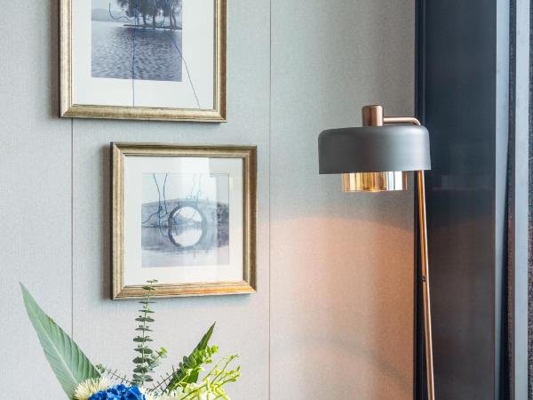 Sofitel Hangzhou Yingguan : photo 4 de la chambre chambre lits jumeaux de luxe - vue sur ville