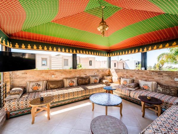 Riad Les Nuits De Fès : photo 2 de la chambre chambre double avec salle de bains privative