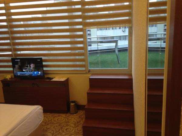 Asrin Business Hotel Kızılay : photo 2 de la chambre suite junior avec terrasse