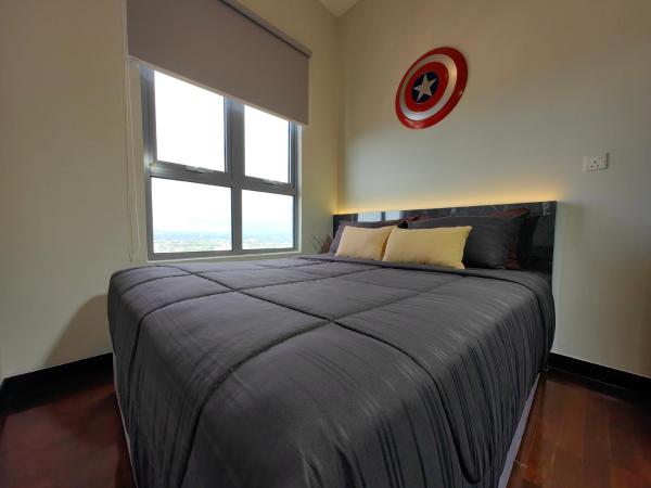 Attic Home Melaka Silverscape Residence & Jonker : photo 8 de la chambre dual key [2hall&4room] premium family suite (private bathtub and city view)