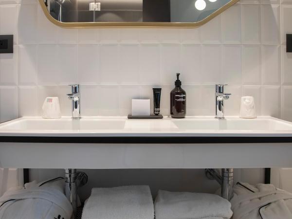 Urban Hive Milano : photo 10 de la chambre la chambre double sur-mesure