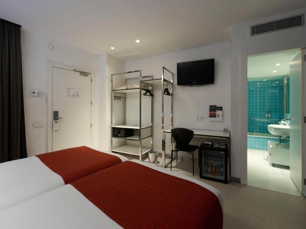 Catalonia Avinyo : photo 4 de la chambre chambre double ou lits jumeaux