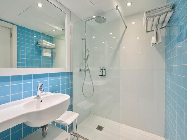 Catalonia Avinyo : photo 6 de la chambre chambre double ou lits jumeaux