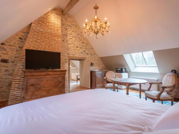 Domaine de Charnay - Résidence de charme : photo 6 de la chambre chambre lit king-size deluxe
