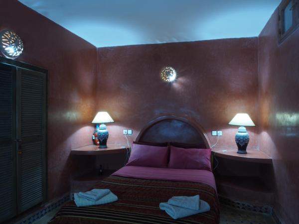 Villa Grenadine : photo 7 de la chambre chambre double avec salle de bains commune