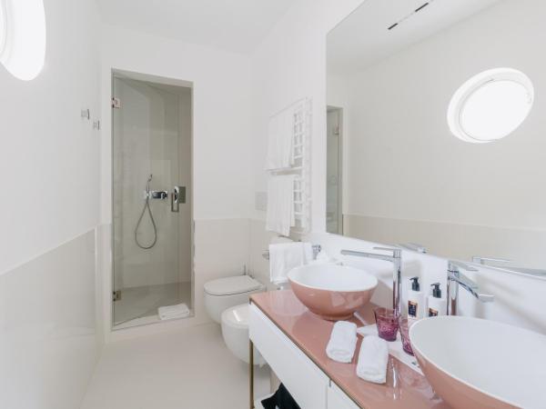 Palazzo M Capri : photo 3 de la chambre suite avec baignoire spa