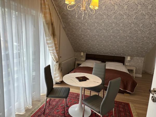 Villa Słonecznego Wzgórza : photo 6 de la chambre chambre double avec balcon