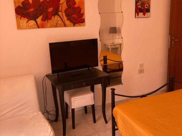 Il Giardino Nel Parco R&B : photo 3 de la chambre suite - vue sur jardin