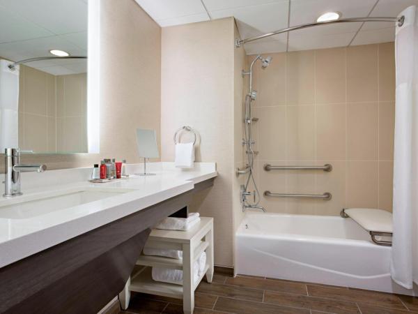 Houston Marriott Medical Center/Museum District : photo 5 de la chambre guest room with two double beds - hypoallergenic