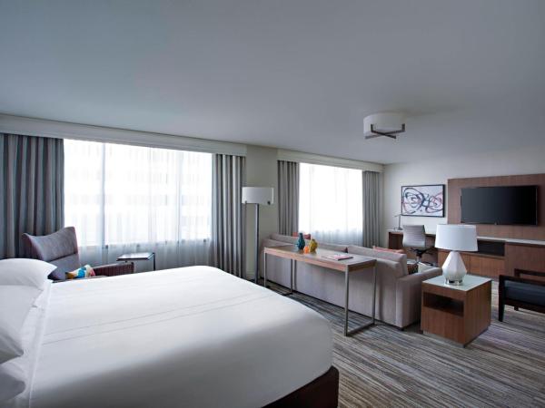 Houston Marriott Medical Center/Museum District : photo 4 de la chambre suite exécutive 1 chambre 1 lit king-size avec canapé-lit